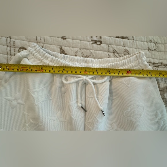 Designer-inspired embossed jogger set (white 2 piece set) (small to medium) - Picture 8 of 11